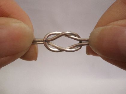 Wire Loveknot Pendant