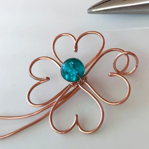 Cathryn Jakicic's Mixing Color with Metal - , Wire Jewelry Design, Design, lucky clover pendant