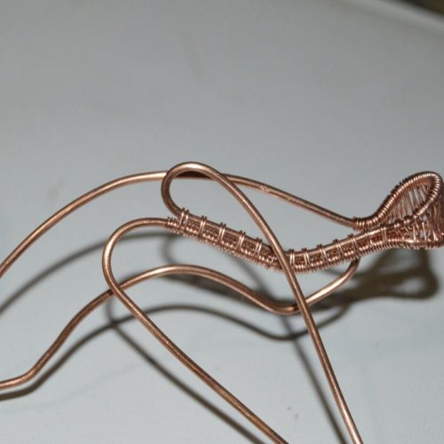 Deborah Kelly's Tree of Life on a Shard - , Contemporary Wire Jewelry, Weaving, Wire Weaving, Weaving Wire, , Curve the three two weave into the frame.