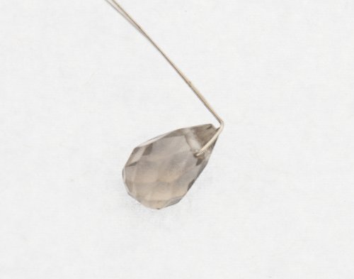 Kylie Jones's Messy Wrap Briolette Earrings - , Contemporary Wire Jewelry, Wire Wrapping, Wrapping, Wire Wrapping Jewelry, Holding the wires together make a 90 degree 