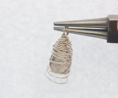Kylie Jones's Messy Wrap Briolette Earrings - , Contemporary Wire Jewelry, Wire Wrapping, Wrapping, Wire Wrapping Jewelry, Lightly stretch the coil of wire down beyond the bottom 