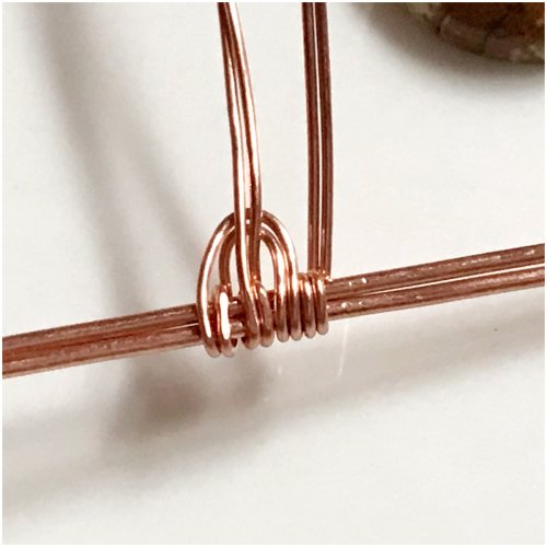 Erika Pal's Loop Bezel Pendant - , Contemporary Wire Jewelry, Findings, Clasps, Components, Loops, Wire Loop, Wrapped Wire Loop, Weaving, Wire Weaving, Weaving Wire, Wrap these weaving wire ends