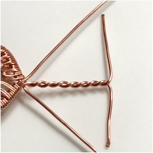 Erika Pal's Loop Bezel Pendant - , Contemporary Wire Jewelry, Findings, Clasps, Components, Loops, Wire Loop, Wrapped Wire Loop, Weaving, Wire Weaving, Weaving Wire, Now bend the ends of the twisted base wires 