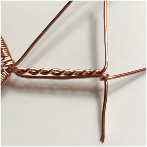 Erika Pal's Loop Bezel Pendant - , Contemporary Wire Jewelry, Findings, Clasps, Components, Loops, Wire Loop, Wrapped Wire Loop, Weaving, Wire Weaving, Weaving Wire, bend it to the right side direction,