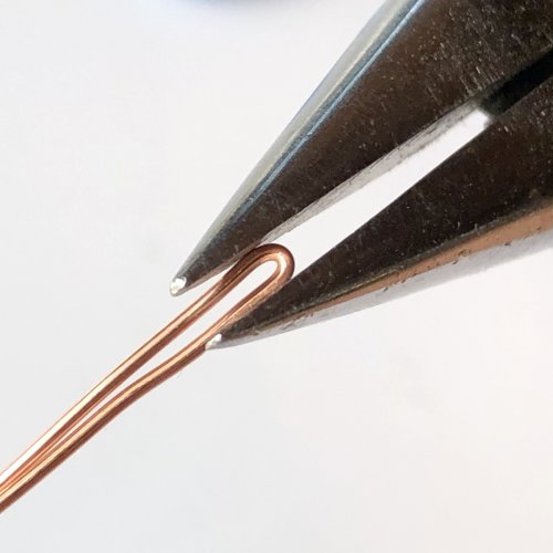 Erika Pal's Brilliant Wave Pendant - , Wire Weaving, Weaving, Wire Weaving, Weaving Wire, Pressure the bent center of the base wire 