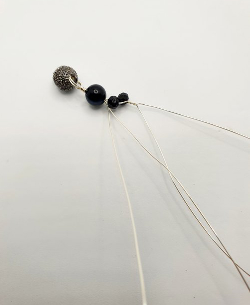 Natalie Patten's Gemstone Chip and Wire Cuff Bracelet - , Contemporary Wire Jewelry, Wire Wrapping, Wrapping, Wire Wrapping Jewelry, Beads, , , twist them together three times