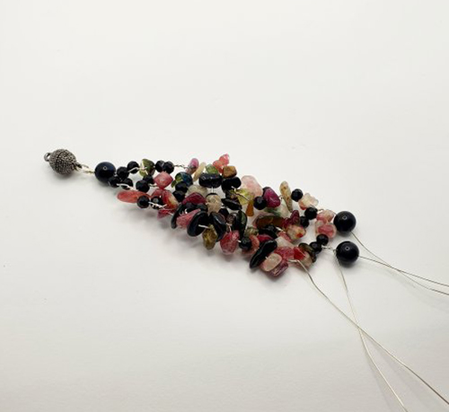 Natalie Patten's Gemstone Chip and Wire Cuff Bracelet - , Contemporary Wire Jewelry, Wire Wrapping, Wrapping, Wire Wrapping Jewelry, Beads, , , Continue this method but using only one 6mm round bead