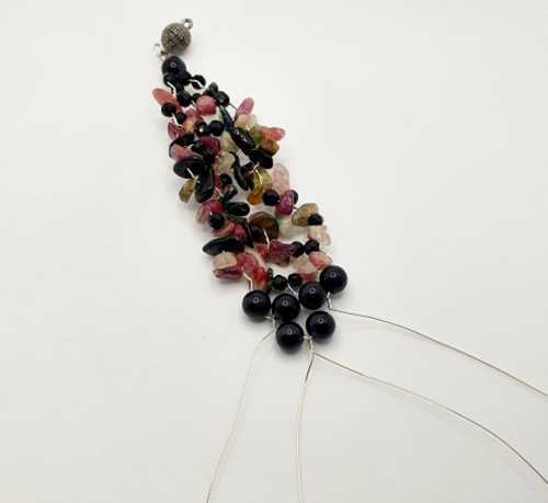 Natalie Patten's Gemstone Chip and Wire Cuff Bracelet - , Contemporary Wire Jewelry, Wire Wrapping, Wrapping, Wire Wrapping Jewelry, Beads, , , gemstone chip and wire cuff bracelet