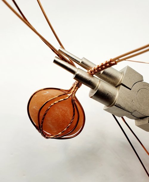 Natalie Patten's Classic Wrap Pumpkin Pendant - , Classic Wire Jewelry, Wire Wrapping, Wrapping, Wire Wrapping Jewelry, Weaving, Wire Weaving, Weaving Wire, shape a bail with the weaved wires 