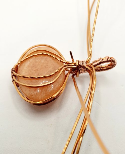 Natalie Patten's Classic Wrap Pumpkin Pendant - , Classic Wire Jewelry, Wire Wrapping, Wrapping, Wire Wrapping Jewelry, Weaving, Wire Weaving, Weaving Wire, Wrap these around the neck 