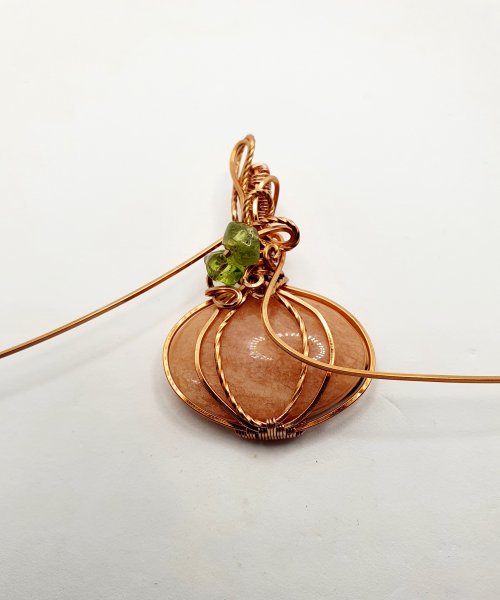 Natalie Patten's Classic Wrap Pumpkin Pendant - , Classic Wire Jewelry, Wire Wrapping, Wrapping, Wire Wrapping Jewelry, Weaving, Wire Weaving, Weaving Wire, Add leaf charms/beads or gemstone chips