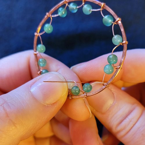 Jennifer Brooks's Dyer's Mushroom Netted Hoop Pendant - , Contemporary Wire Jewelry, Lashing, Wire Lashing, Wire Wrapping, Wrapping, Wire Wrapping Jewelry, , Repeat this process until you add the last bead