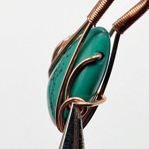 Erika Pal's Graceful Drop Pendant - , Contemporary Wire Jewelry, Coiling, Coiling Wire, Wire Coiling, Wire Wrapping, Wrapping, Wire Wrapping Jewelry, We have to repeat exactly the same steps 