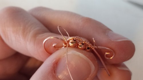 Elizabeth Schultz's Butterfly Swirly Wire Earrings - , Contemporary Wire Jewelry, Coiling, Coiling Wire, Wire Coiling, Lashing, Wire Lashing, Loops, Wire Loop, Wrapped Wire Loop, Wire Wrapping, Wrapping, Wire Wrapping Jewelry,  simply wrap the wire 3 times