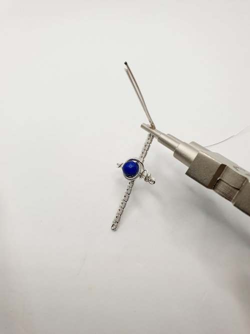 Natalie Patten's Woven Wire Cross Pendant - , Wire Weaving, Weaving, Wire Weaving, Weaving Wire, Using round nose pliers 