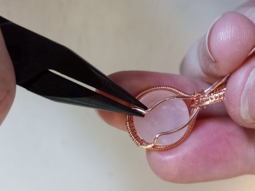 Elizabeth Schultz's Woven Wire Cabochon Pendant - , Wire Weaving, Weaving, Wire Weaving, Weaving Wire,  create prongs on the back of the pendant to secure the stone in place.