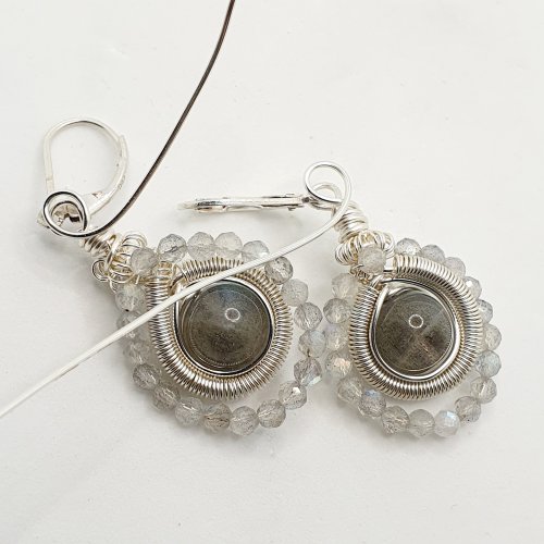 Natalie Patten's Coiled Wire Earrings - , Contemporary Wire Jewelry, Coiling, Coiling Wire, Wire Coiling, make some decorative details with the remaining wire