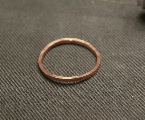 Kylie Jones's Beaded RIng Pendant - , Contemporary Wire Jewelry, Texturing, Butane Torch, Soldering, Solder, close the ring