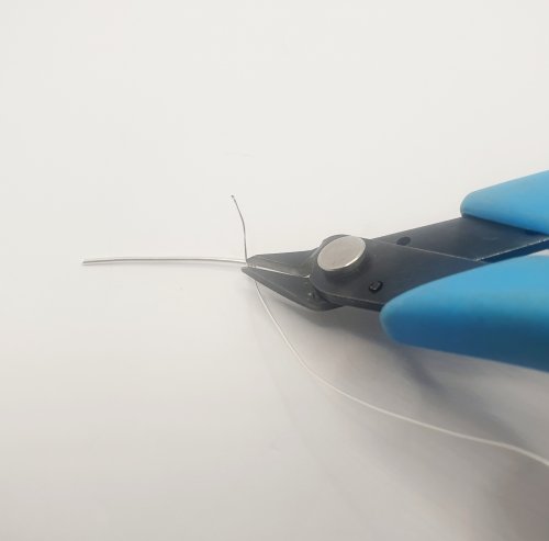 Natalie Patten's Adjustable Wire Wrapped Cocktail Ring - , Contemporary Wire Jewelry, Wire Wrapping, Wrapping, Wire Wrapping Jewelry, trim the tail of the wire