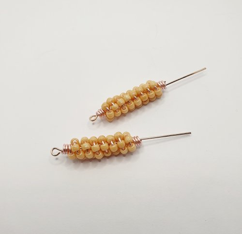 Natalie Patten's Beaded Coiled Wire Beads - , Contemporary Wire Jewelry, Coiling, Coiling Wire, Wire Coiling, Beads, insert an eye pin through the bead