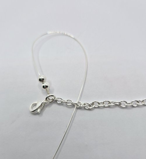 Natalie Patten's Delicate Wire and Chain Bracelet - , Contemporary Wire Jewelry, Making Chain, Chain Making , Beads, bring the wire through a subsequent link