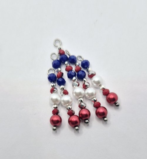 Natalie Patten's Shoot For the Stars Earrings - , Holiday Designs, Loops, Wire Loop, Wrapped Wire Loop, Design, Beads, Repeat this to turn a loop