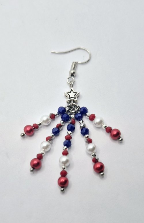 Natalie Patten's Shoot For the Stars Earrings - , Holiday Designs, Loops, Wire Loop, Wrapped Wire Loop, Design, Beads, Attach the bottom connector