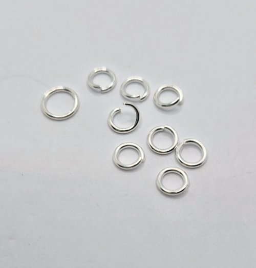 Natalie Patten's Byzantine Diamond Chainmaille - , Chain Maille Jewelry, Chain Maille, chain mail, chainmaille, chainmail, , Close the large jumpring