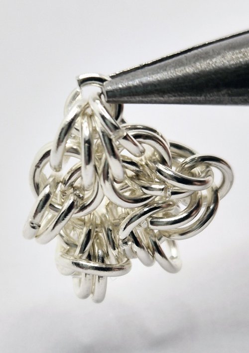 Natalie Patten's Byzantine Diamond Chainmaille - , Chain Maille Jewelry, Chain Maille, chain mail, chainmaille, chainmail, , Link the remaining two jumprings