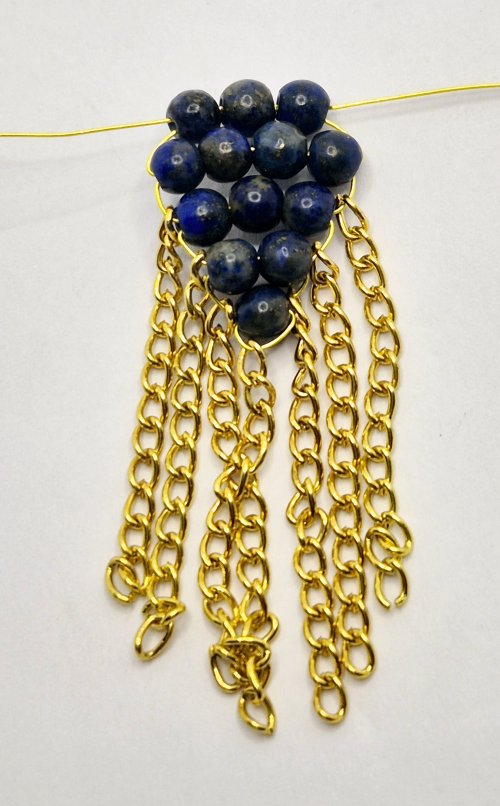 Natalie Patten's Chain Tassel Earrings - , Contemporary Wire Jewelry, Wire Wrapping, Wrapping, Wire Wrapping Jewelry, Weaving, Wire Weaving, Weaving Wire, Beads, Place three beads on one side of the wire