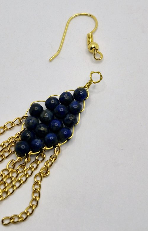 Natalie Patten's Chain Tassel Earrings - , Contemporary Wire Jewelry, Wire Wrapping, Wrapping, Wire Wrapping Jewelry, Weaving, Wire Weaving, Weaving Wire, Beads, Attach an earring hook