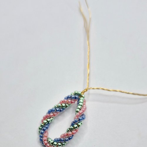 Natalie Patten's Twisted Seedbead Earrings - , Contemporary Wire Jewelry, Loops, Wire Loop, Wrapped Wire Loop, Beads, , , Twist both sections of wire together s