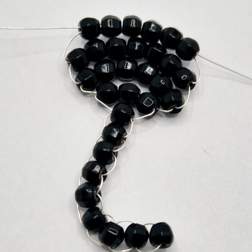 Natalie Patten's The Purrfect Feline Pendant - , Contemporary Wire Jewelry, Loops, Wire Loop, Wrapped Wire Loop, Weaving, Wire Weaving, Weaving Wire, Beads, Add six beads 