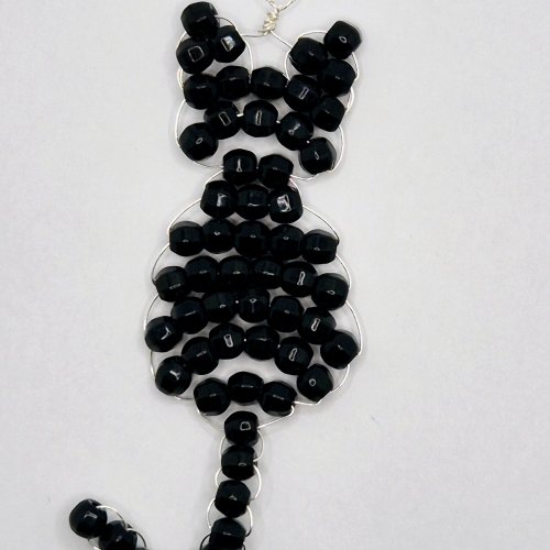 Natalie Patten's The Purrfect Feline Pendant - , Contemporary Wire Jewelry, Loops, Wire Loop, Wrapped Wire Loop, Weaving, Wire Weaving, Weaving Wire, Beads, Trim off any excess wire