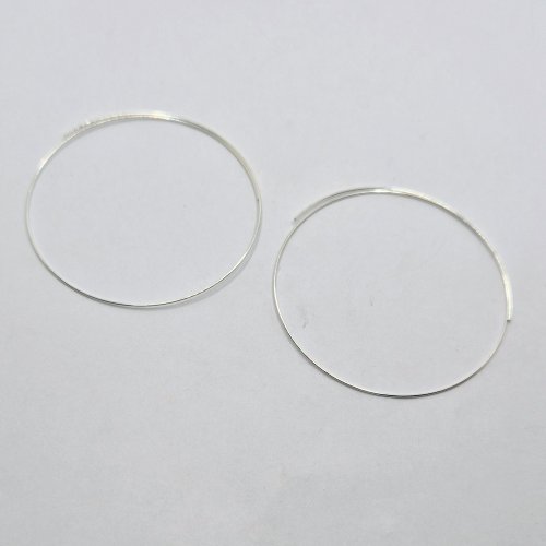 Natalie Patten's Right Angle Weave Memory Bangle - , Contemporary Wire Jewelry, Lashing, Wire Lashing, Beads, Memory wire, Cut 2 coils 