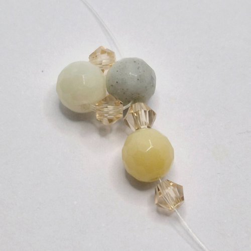 Natalie Patten's Right Angle Weave Memory Bangle - , Contemporary Wire Jewelry, Lashing, Wire Lashing, Beads, Memory wire, Add on one bicone