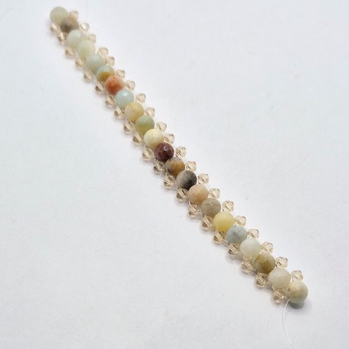 Natalie Patten's Right Angle Weave Memory Bangle - , Contemporary Wire Jewelry, Lashing, Wire Lashing, Beads, Memory wire, Continue to add on your bicone