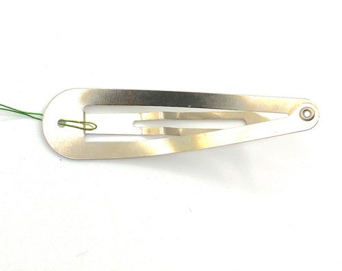 Kristal Wick's Christmas Chrysanthemum Hair Clip - , Hair Accessories, Zipper Pulls, Christmas Ornaments, Lashing, Wire Lashing, Beads, slip the loop through the clip hole