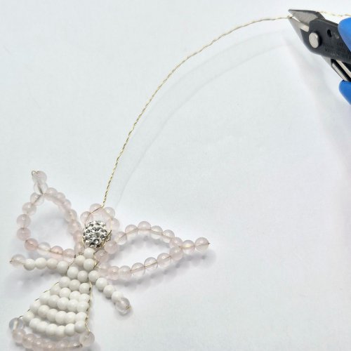 Natalie Patten's Beaded Festive Angel - , Holiday Designs, Lashing, Wire Lashing, Wire Wrapping, Wrapping, Wire Wrapping Jewelry, Beads,  cut the ends flush
