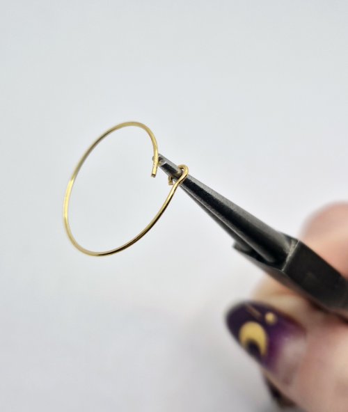 Natalie Patten's Festive Glass Charms - , Hair Accessories, Zipper Pulls, Christmas Ornaments, Loops, Wire Loop, Wrapped Wire Loop, Memory wire, turn a small loop on one end