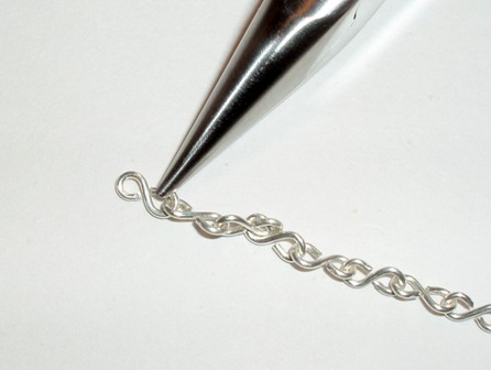 Figure 8 Chain  Contemporary Wire Jewelry