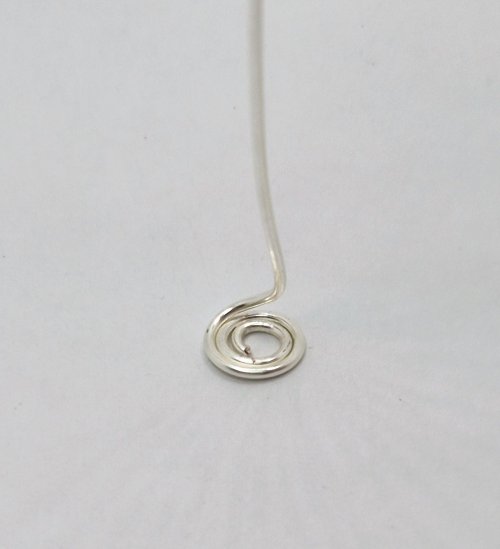 Natalie Patten's Wire Snowmen - , Holiday Designs, Coiling, Coiling Wire, Wire Coiling, Wire Wrapping, Wrapping, Wire Wrapping Jewelry, Next bend the wire upwards