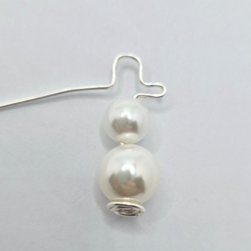 Natalie Patten's Wire Snowmen - , Holiday Designs, Coiling, Coiling Wire, Wire Coiling, Wire Wrapping, Wrapping, Wire Wrapping Jewelry, Bend the wire out to the side