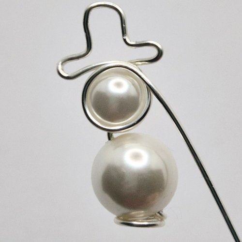 Natalie Patten's Wire Snowmen - , Holiday Designs, Coiling, Coiling Wire, Wire Coiling, Wire Wrapping, Wrapping, Wire Wrapping Jewelry, Bring the wire fully around the bead