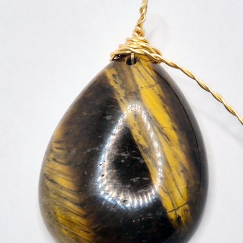 Natalie Patten's Twisted Briolette Wrap Bail - , Contemporary Wire Jewelry, Loops, Wire Loop, Wrapped Wire Loop, Wire Wrapping, Wrapping, Wire Wrapping Jewelry, , Continue to wrap the twisted wire