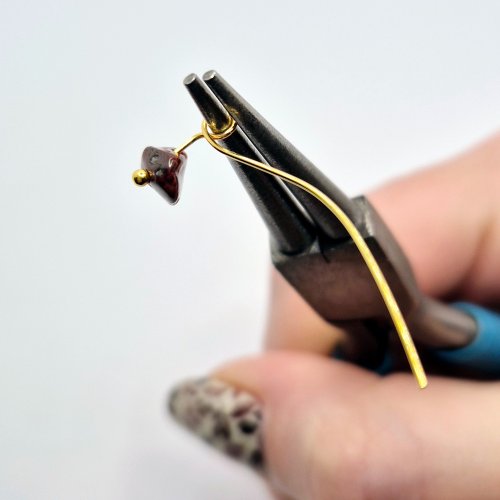 Natalie Patten's Wrapped Loop Charm Bramble - , Beading, Loops, Wire Loop, Wrapped Wire Loop, Design, Beads, Create a loop