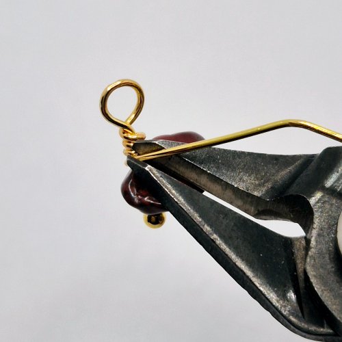 Natalie Patten's Wrapped Loop Charm Bramble - , Beading, Loops, Wire Loop, Wrapped Wire Loop, Design, Beads, Cut off any excess wire 