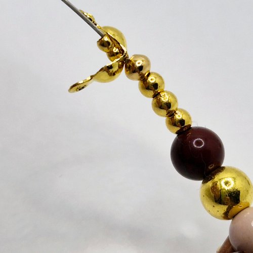 Natalie Patten's Wrapped Loop Charm Bramble - , Beading, Loops, Wire Loop, Wrapped Wire Loop, Design, Beads, Add a calotte 