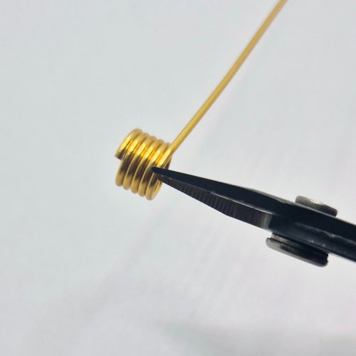 Natalie Patten's Love Knot Bead Components  - , Contemporary Wire Jewelry, Coiling, Coiling Wire, Wire Coiling, Cut the coil evenly.