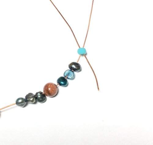 Kristal Wick's Hippie Dippie Stackable Wire Bangles - , Contemporary Wire Jewelry, Coiling, Coiling Wire, Wire Coiling, Lashing, Wire Lashing, Wire Wrapping, Wrapping, Wire Wrapping Jewelry, , , crossing the working wire through the stopper bead